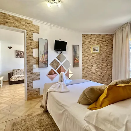 Torres De Yomely - M1f *