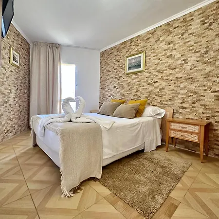 Torres De Yomely - M1f *