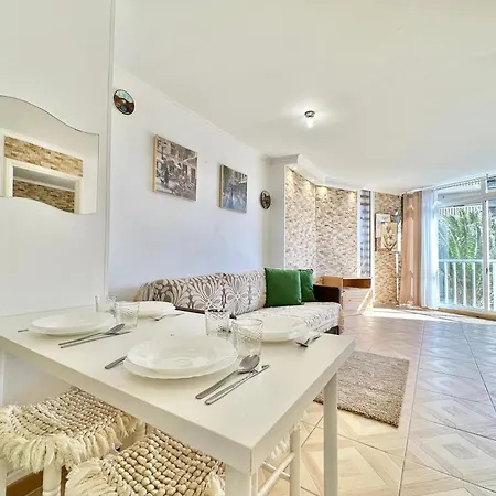 Torres De Yomely - M1f פלאייה דה לאס אמריקס