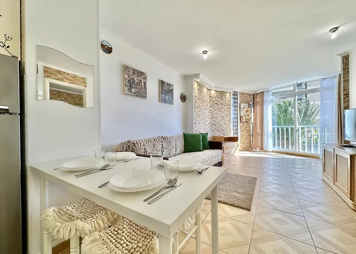 Torres De Yomely - M1f Playa de las Americas (Tenerife)